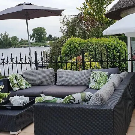 بيت للعطل Riet Comfortable Veen